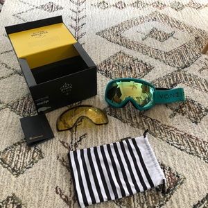 Von Zipper Skylab snow goggles